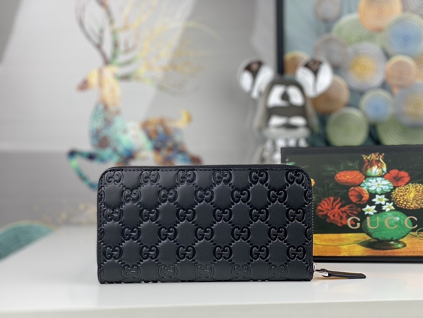 グッチ財布コピー背面デザイン